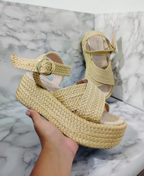 PLATAFORMAS CON TEJIDO DE YUTE